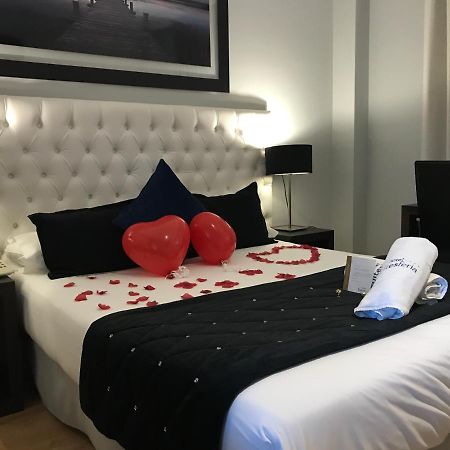 Hotel Suites Feria De Μαδρίτη Εξωτερικό φωτογραφία