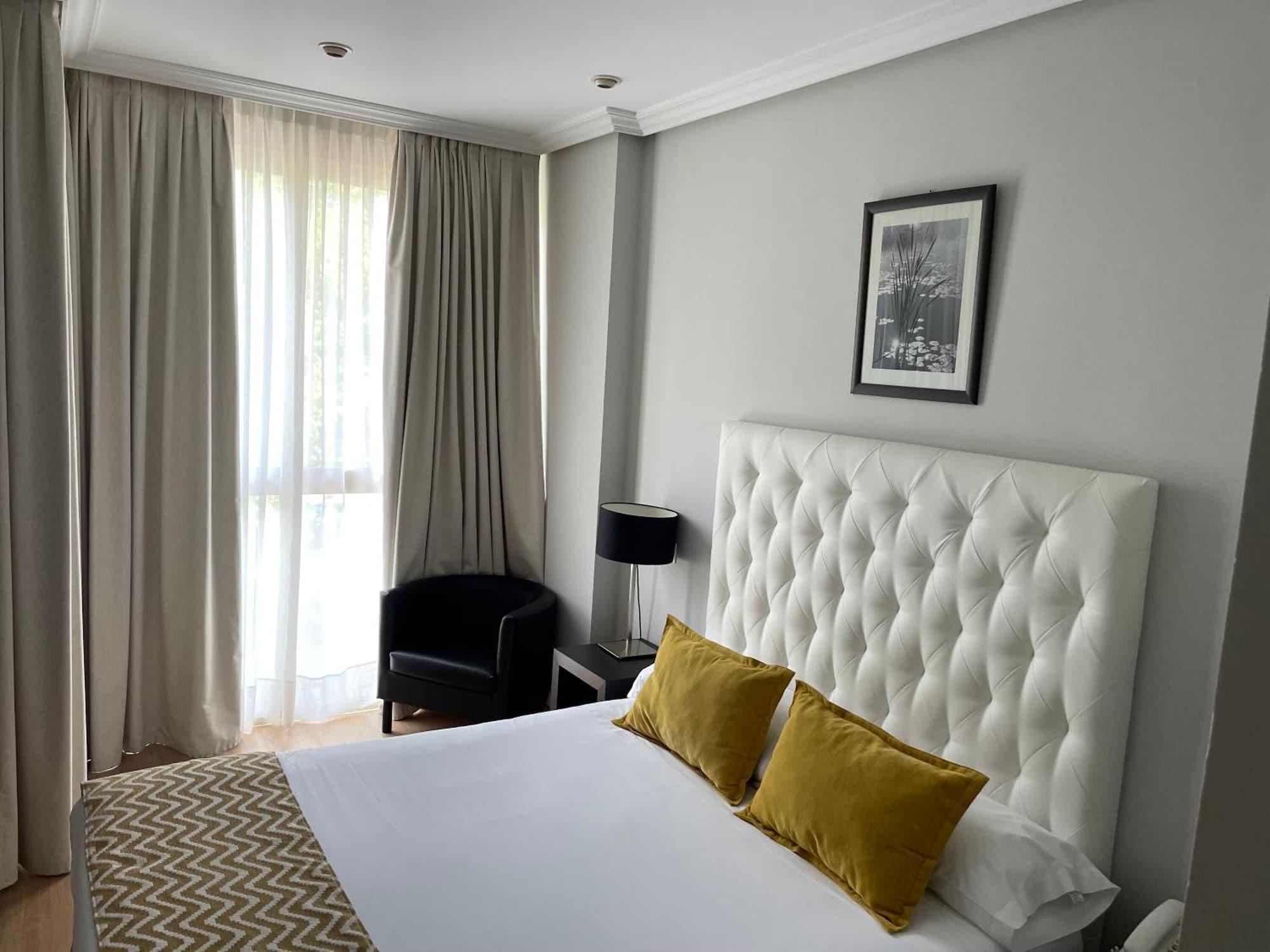 Hotel Suites Feria De Μαδρίτη Εξωτερικό φωτογραφία